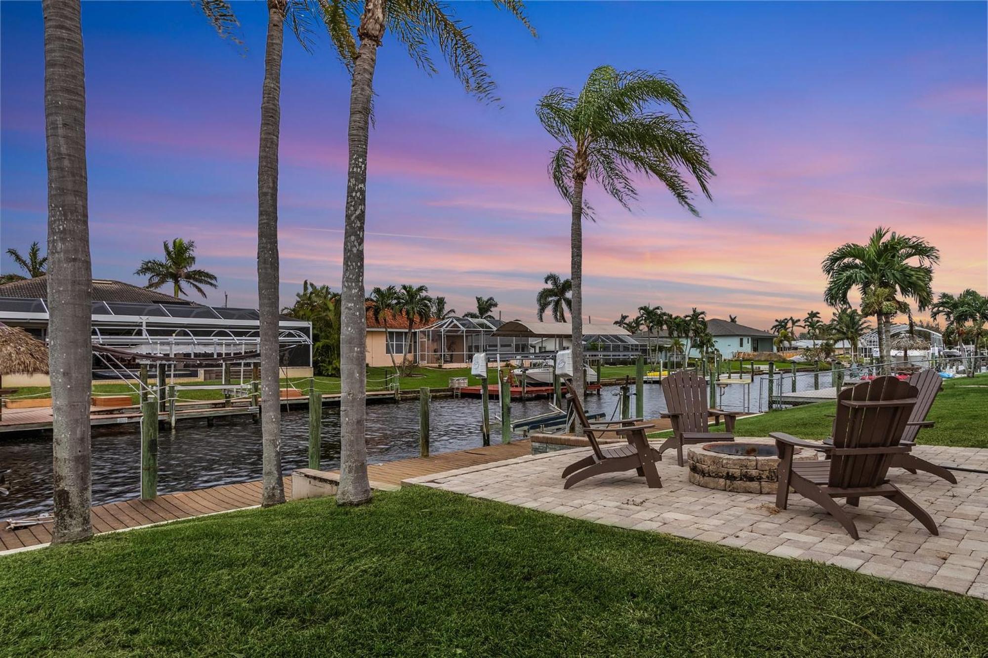 Boating & Fishing Enthusiasts, Heated Pool And Spa, Bicycles - Latitude Adjustment - Roelens Villa Cabo Coral Exterior foto